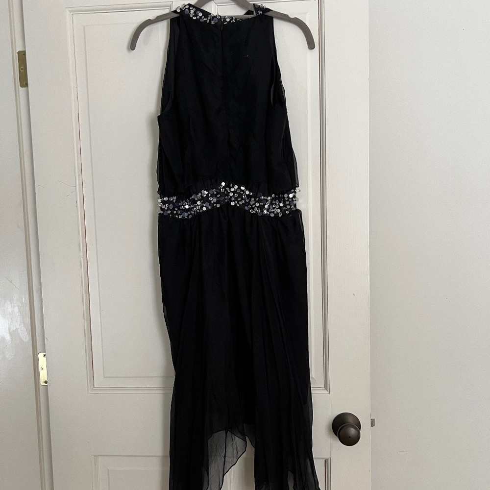 100% silk dress w.sequin embellishment